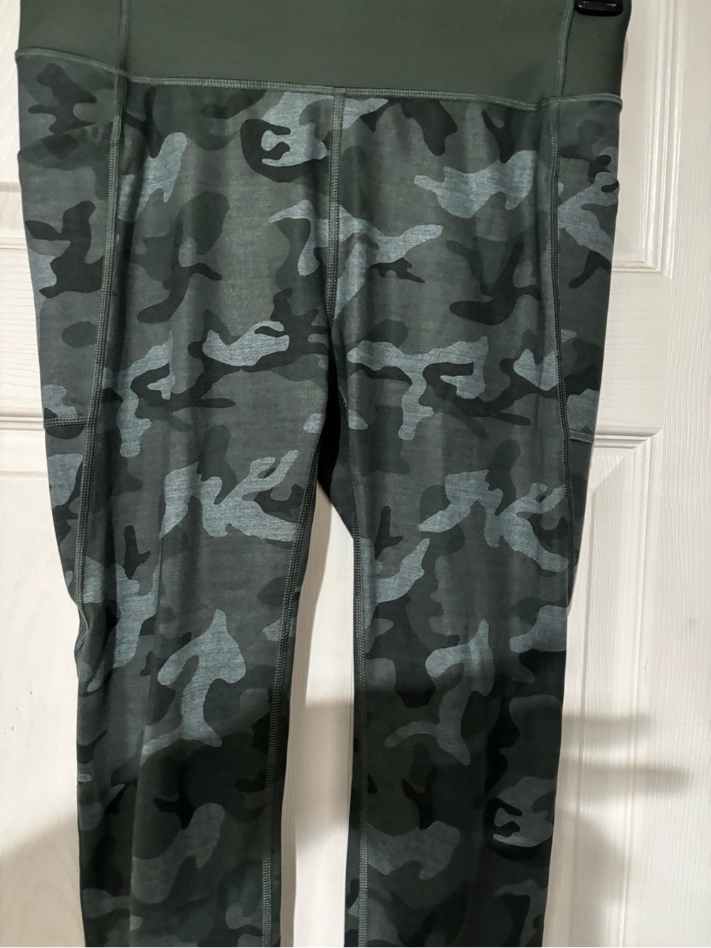 High-Rise Camo Leggings - Olive Camo